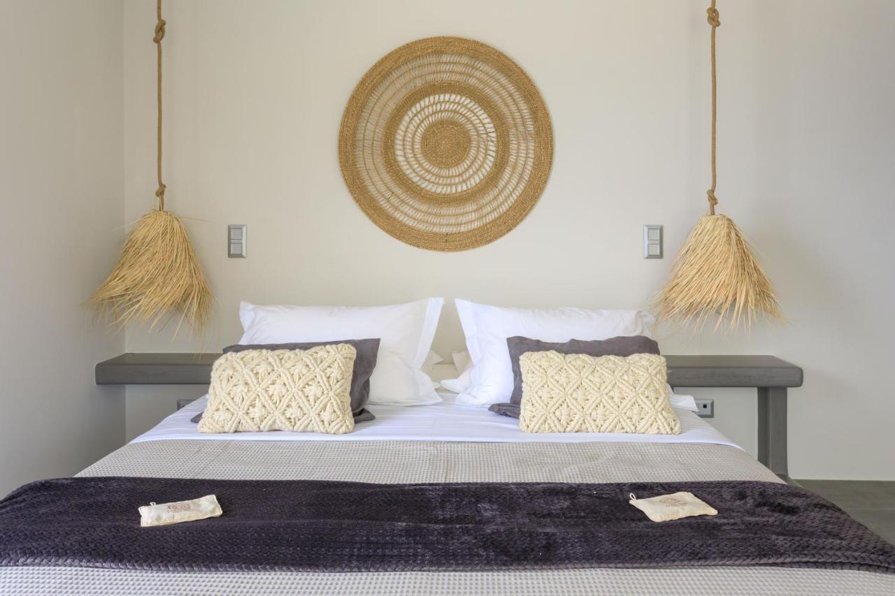 Iliades Luxury Boutique Suites Batsi  Ngoại thất bức ảnh