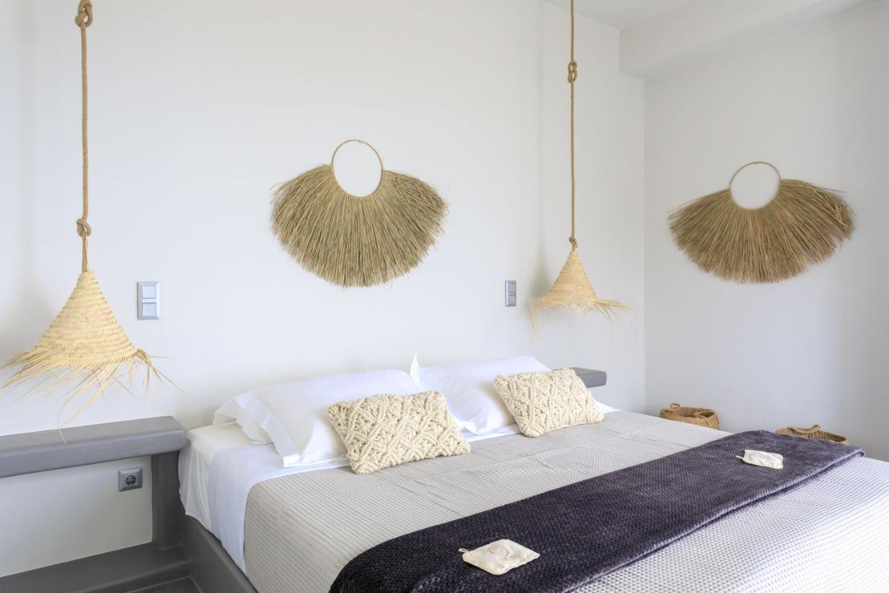 Iliades Luxury Boutique Suites Batsi  Ngoại thất bức ảnh